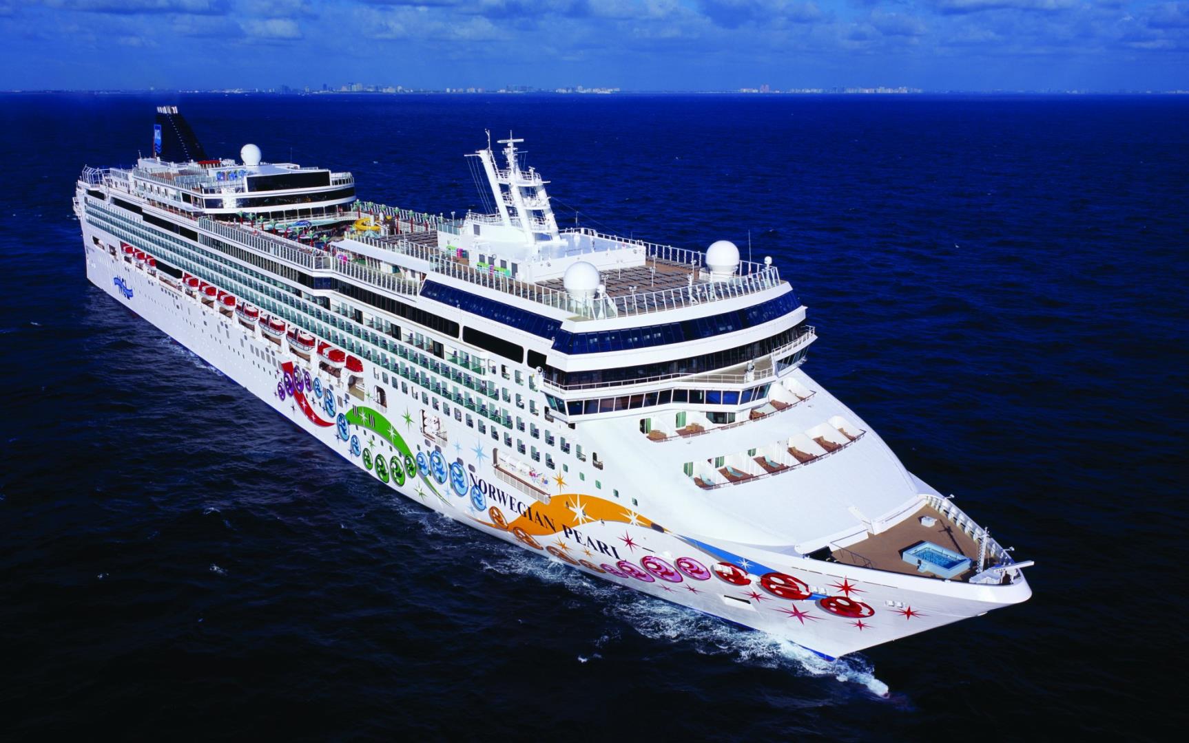 14-day Cruise to Transatlantic: France & Ireland to London from New York, New York on Norwegian Pearl