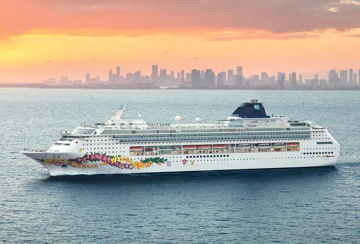3-day Cruise to Bahamas: Great Stirrup Cay & Nassau from Miami, Florida on Norwegian Sky
